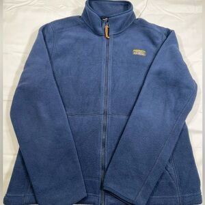Men’s L.L.Bean Mountain Classic Fleece Jacket in a navy blue color